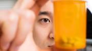 Asian-Pharmacist-Pills